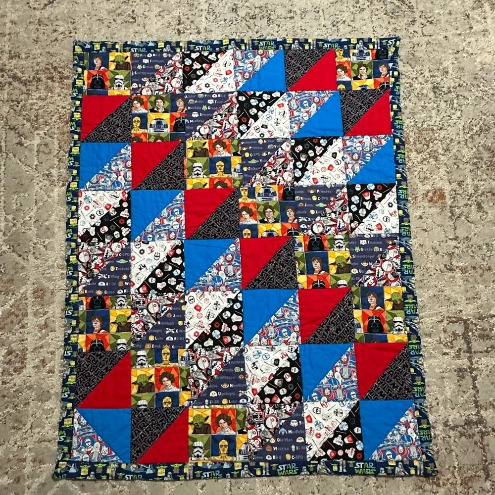 STAR WARS quilt reversible patterns size 45 x 36